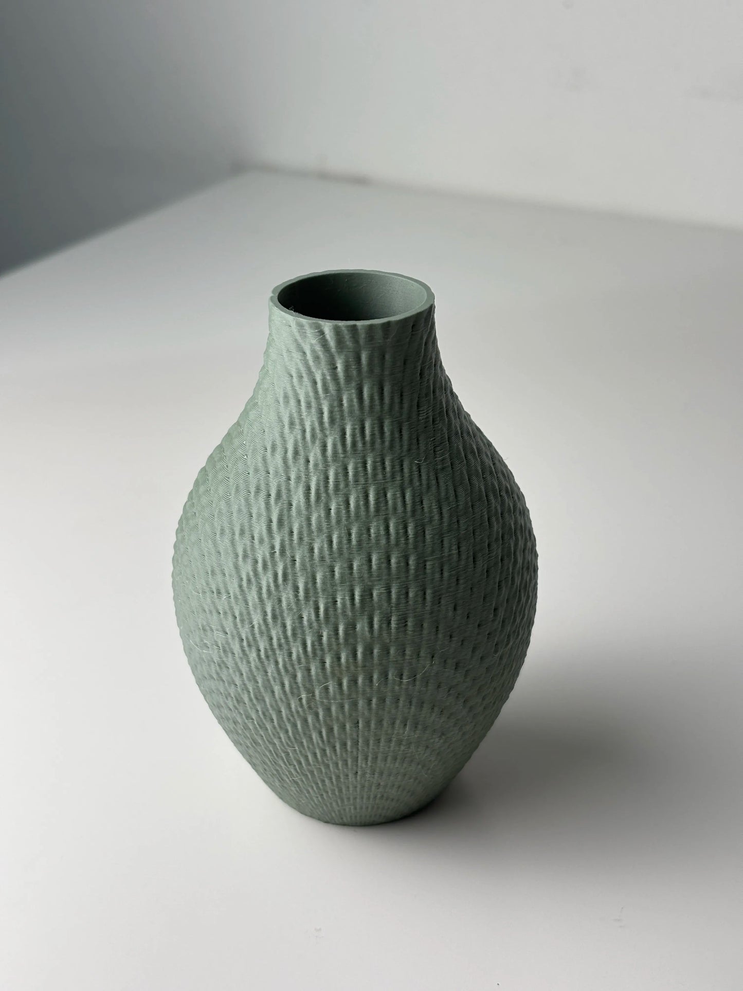 Knitra Vase