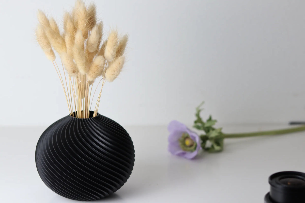 Tania Vase